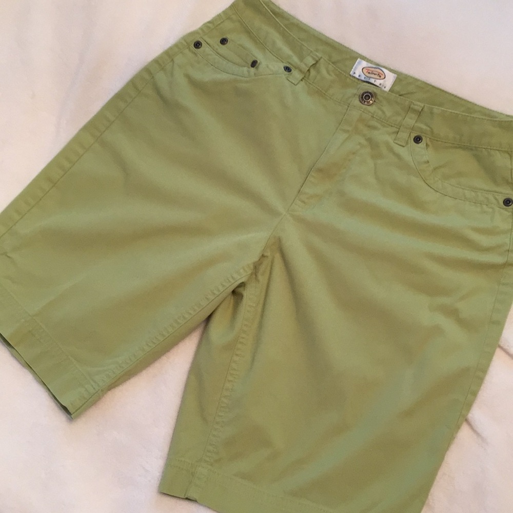 Talbots Petites avocado green Bermuda shorts